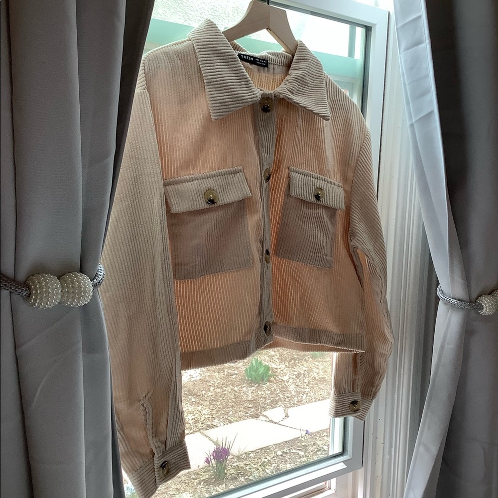 SHEIN Crop Jacket